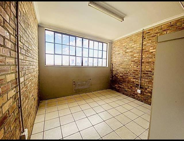 1 BEDROOM APARTMENT FOR SALE IN BERTRAMS